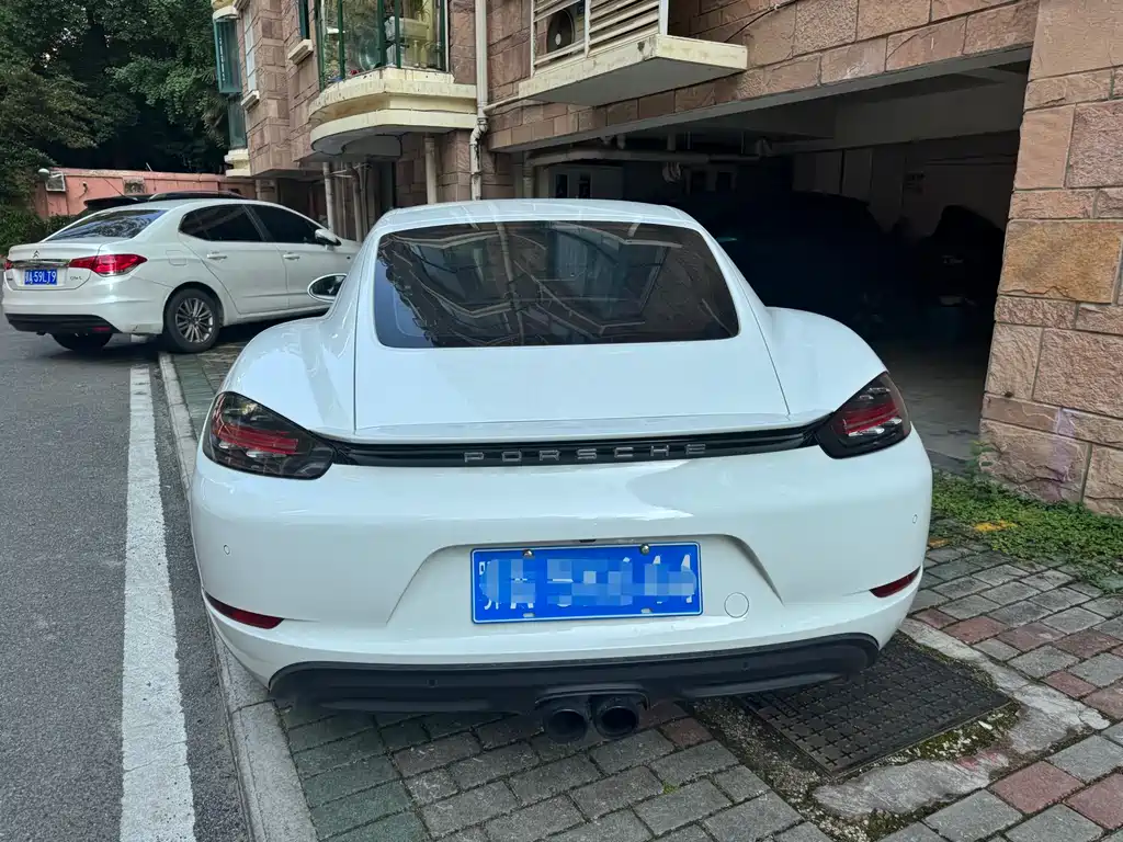 Porsche 718 Cayman 2.0 T