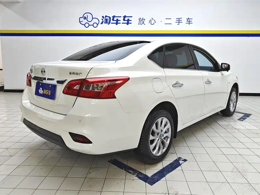 Sylphy Classic 1.6 XE CVT Comfort