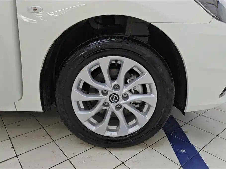 Sylphy Classic 1.6 XE CVT Comfort