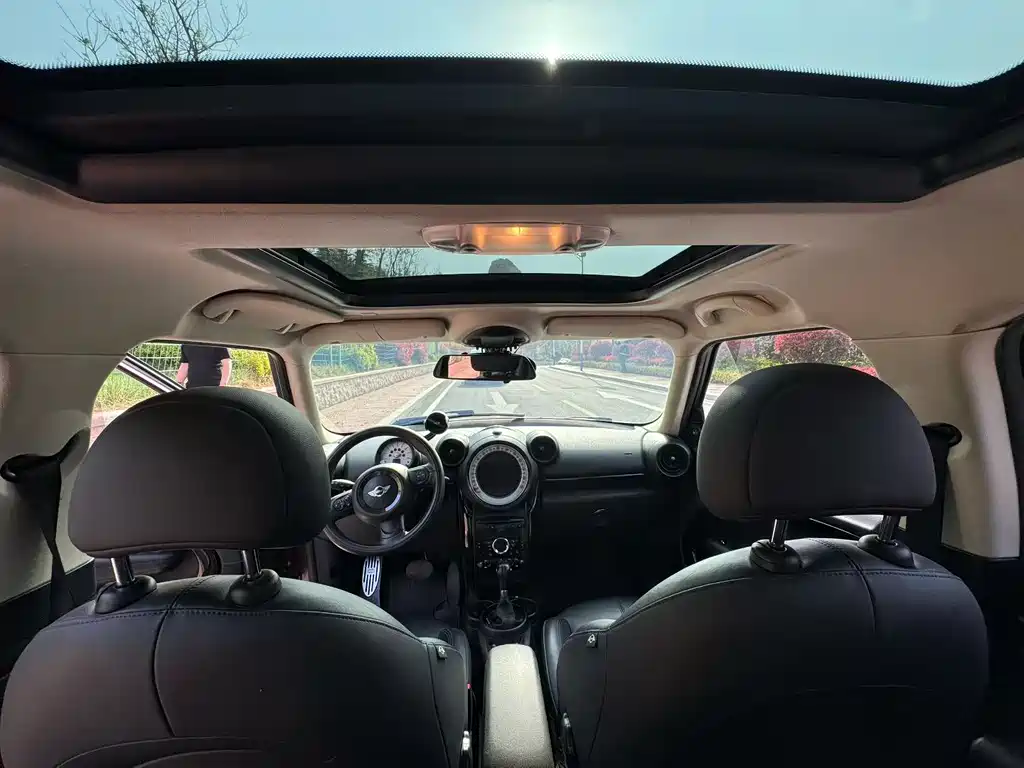 MINI COUNTRYMAN 1.6 T COOPER ALL4 Excitement