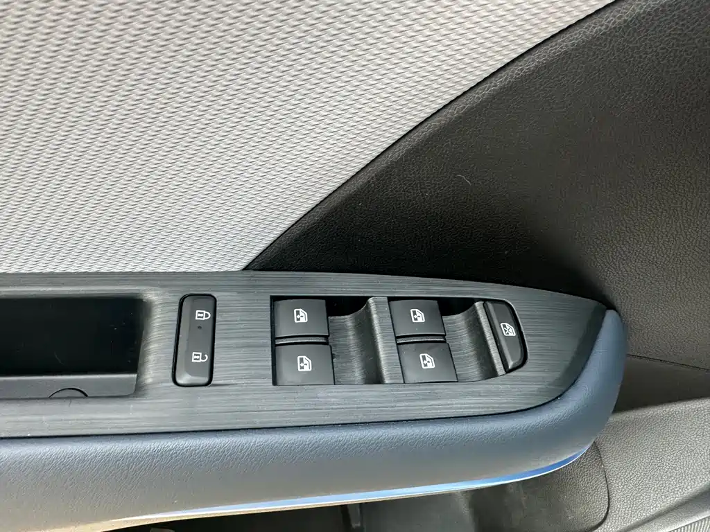 Monza 1.5 L DCT Joy