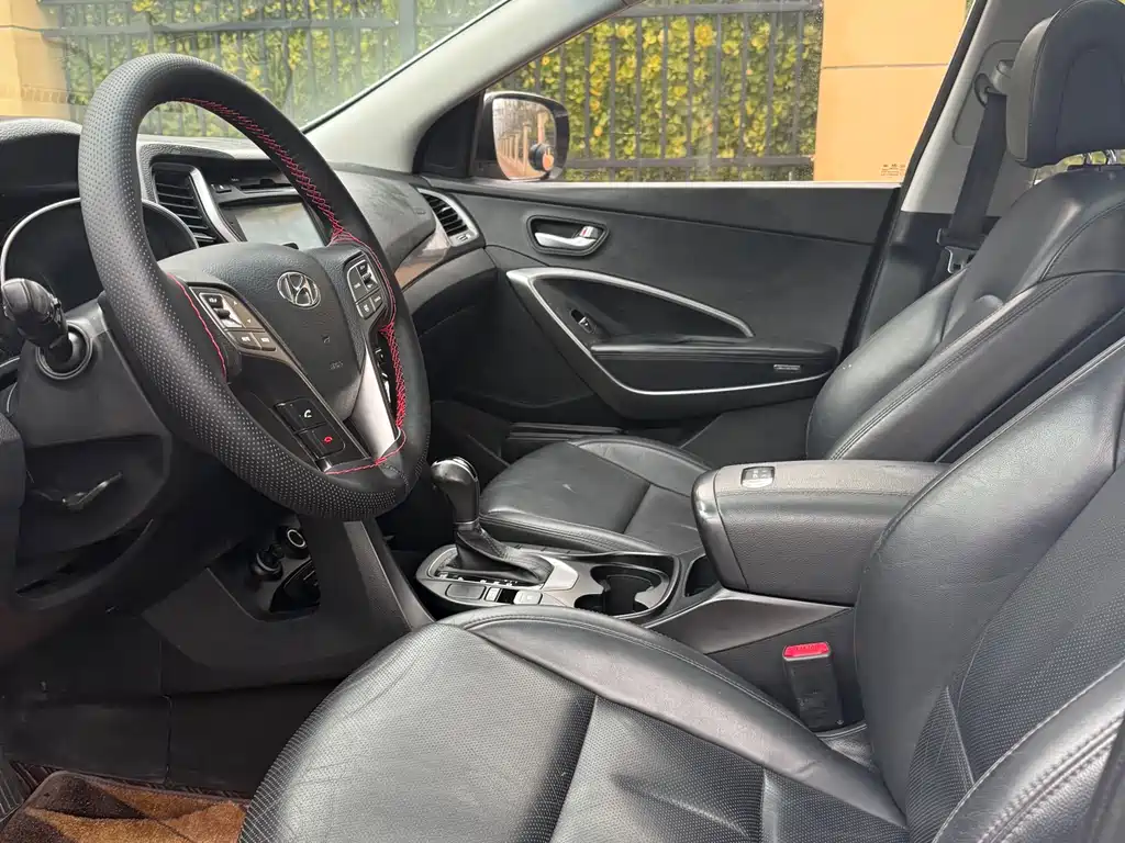 Santa Fe 2.0 T Auto 4 WD Intelligent 5-seat