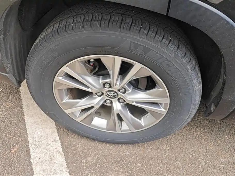 Highlander 2.0 T 2 WD Elite 5-seat CN-VI