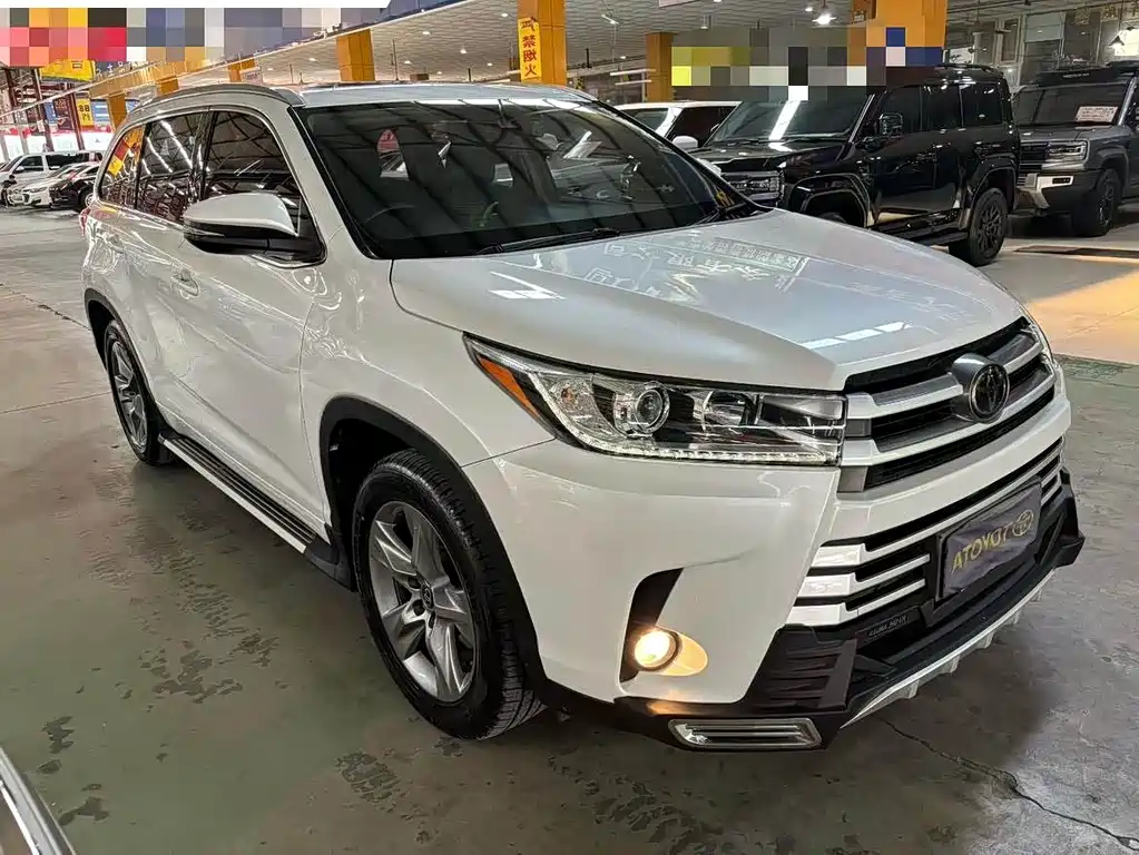 Highlander 2.0 T 4 WD Luxury 7-seat CN-VI