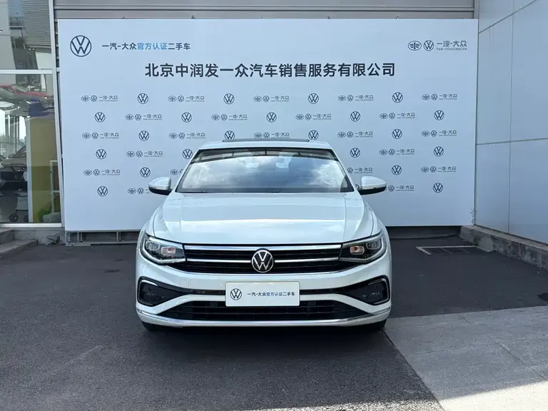 Volkswagen Bora 200 TSI DSG Joy Travel