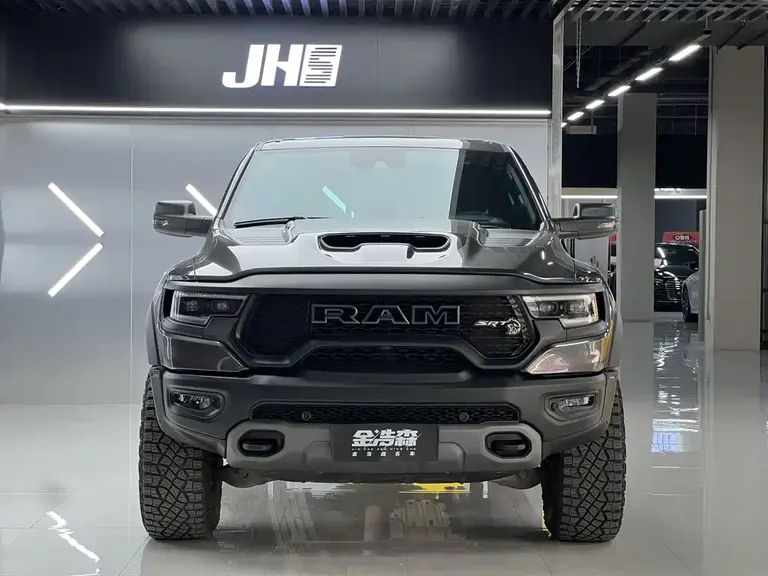 RAM Trucks 6.2 T US Spec