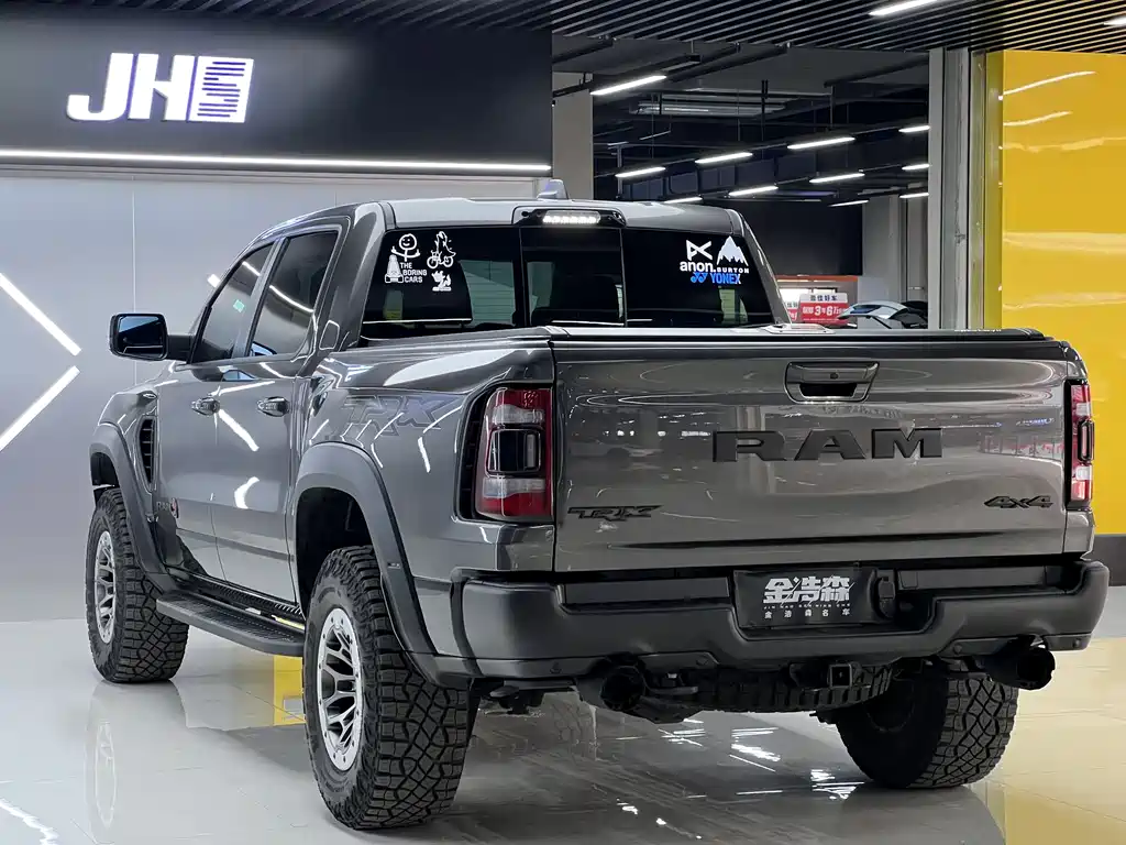 RAM Trucks 6.2 T US Spec
