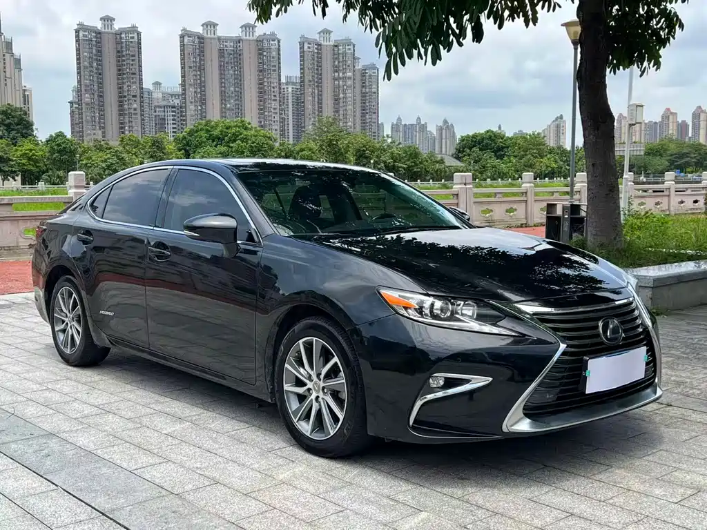 Lexus ES 300 h Comfort