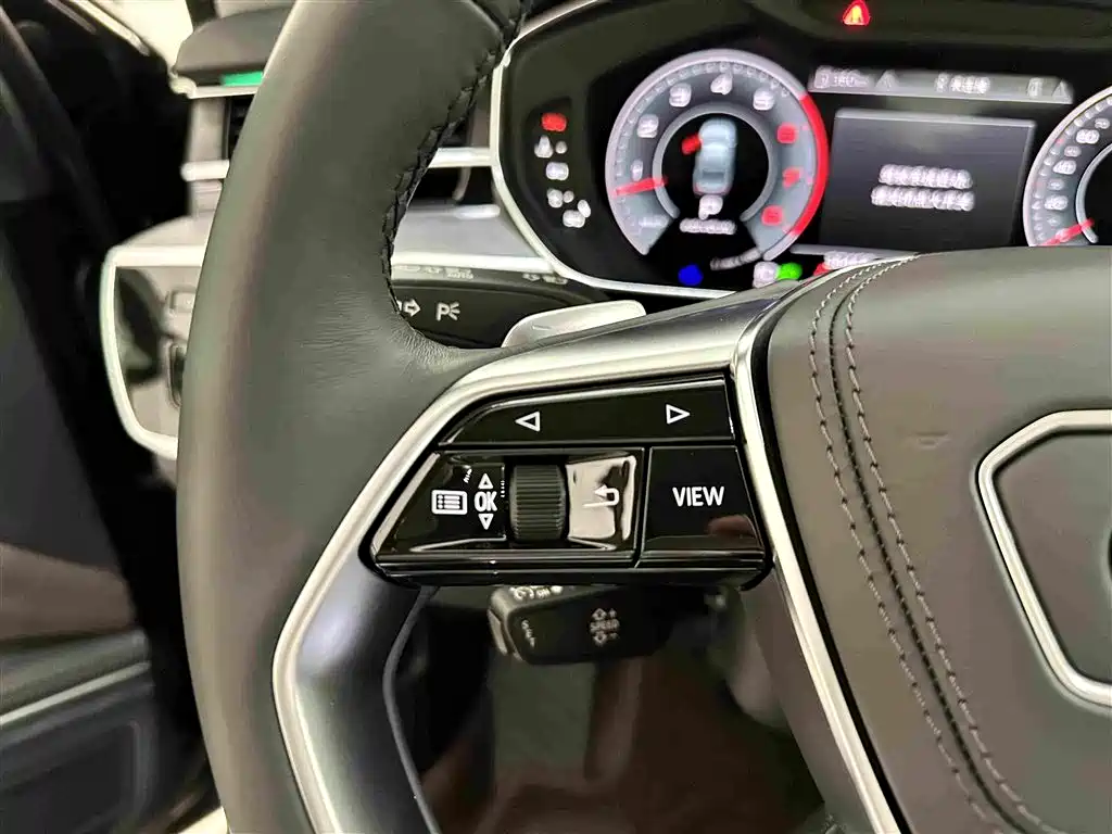 Audi A8 A8 L 50 TFSI quattro Select