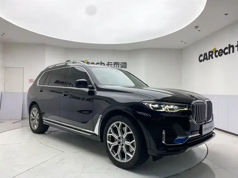 BMW X7 xDrive40 i Leading Luxury Package