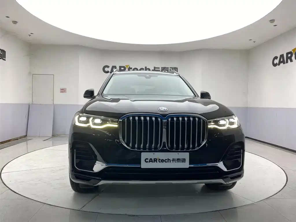 BMW X7 xDrive40 i Leading Luxury Package