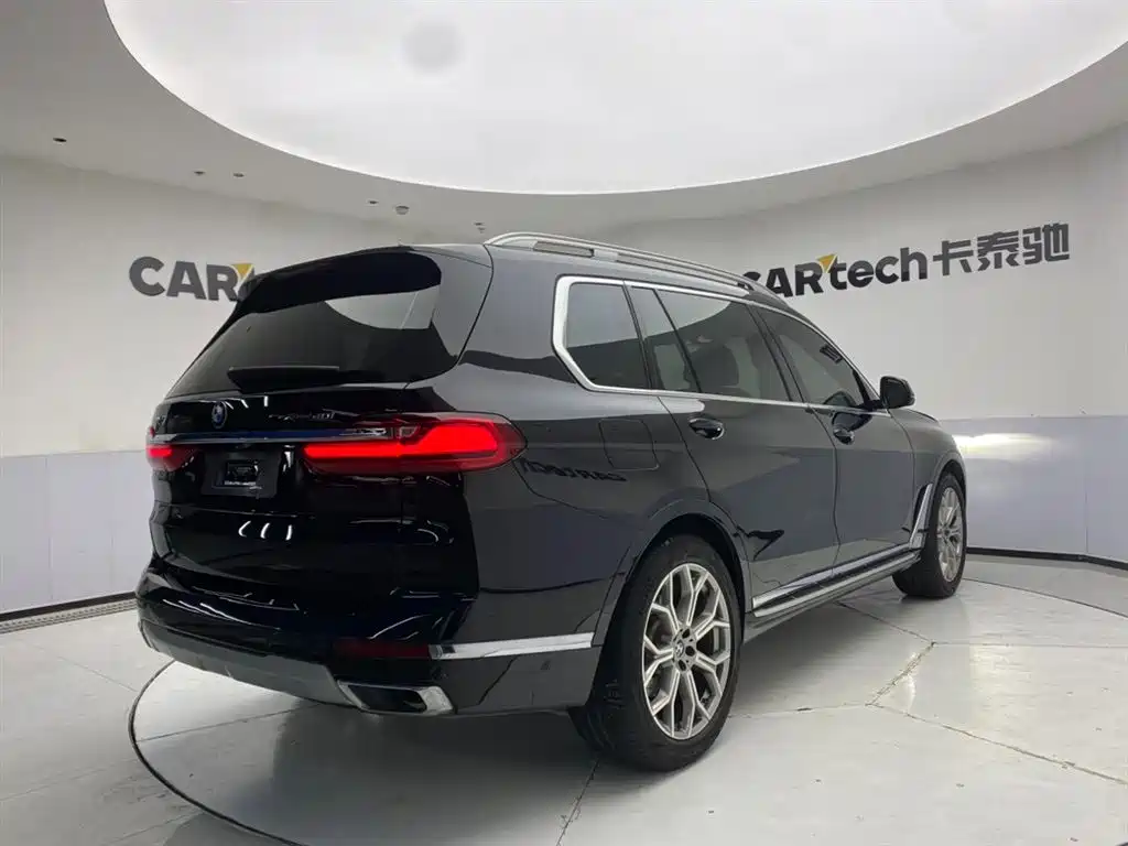 BMW X7 xDrive40 i Leading Luxury Package
