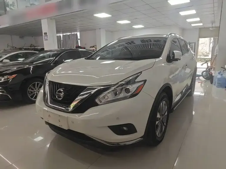 Nissan Murano 2.5 L XL 2 WD Connected Luxury