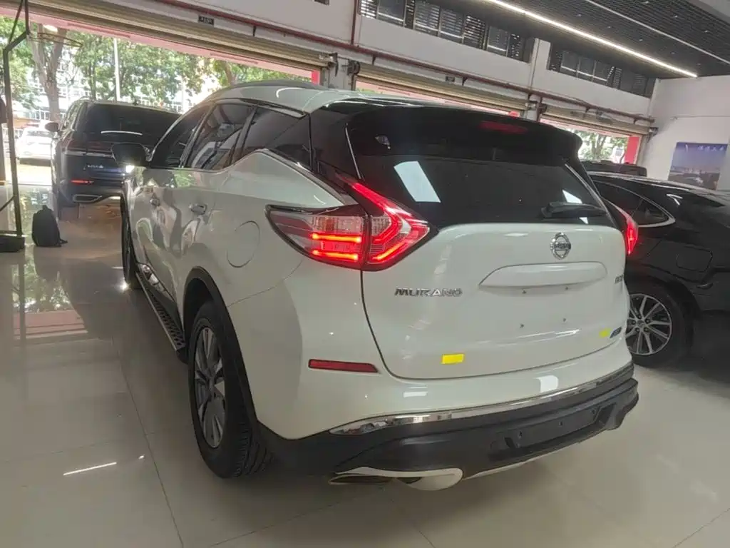 Murano 2.5 L XL 2 WD Connected Luxury
