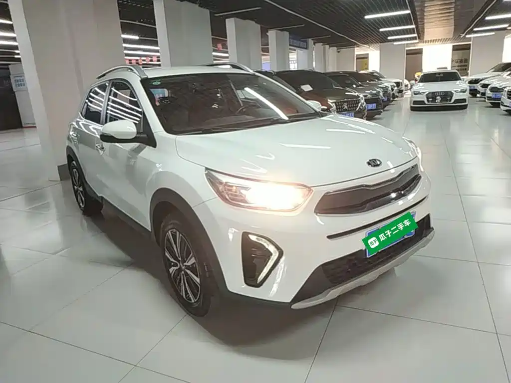 Stonic 1.4 L Auto Sport CN-VI
