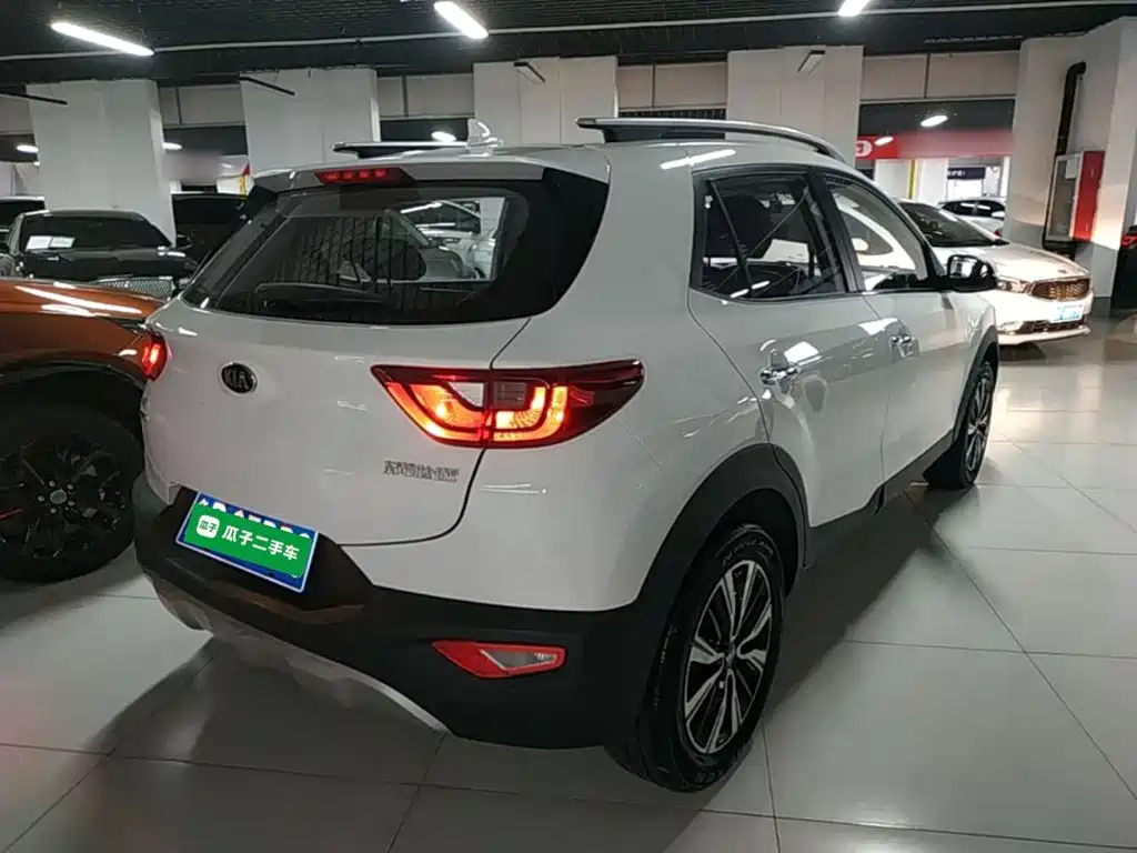 Stonic 1.4 L Auto Sport CN-VI
