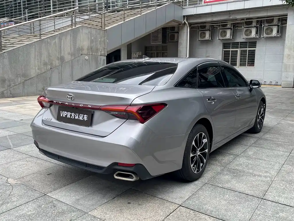 Avalon 2.0 L Luxury
