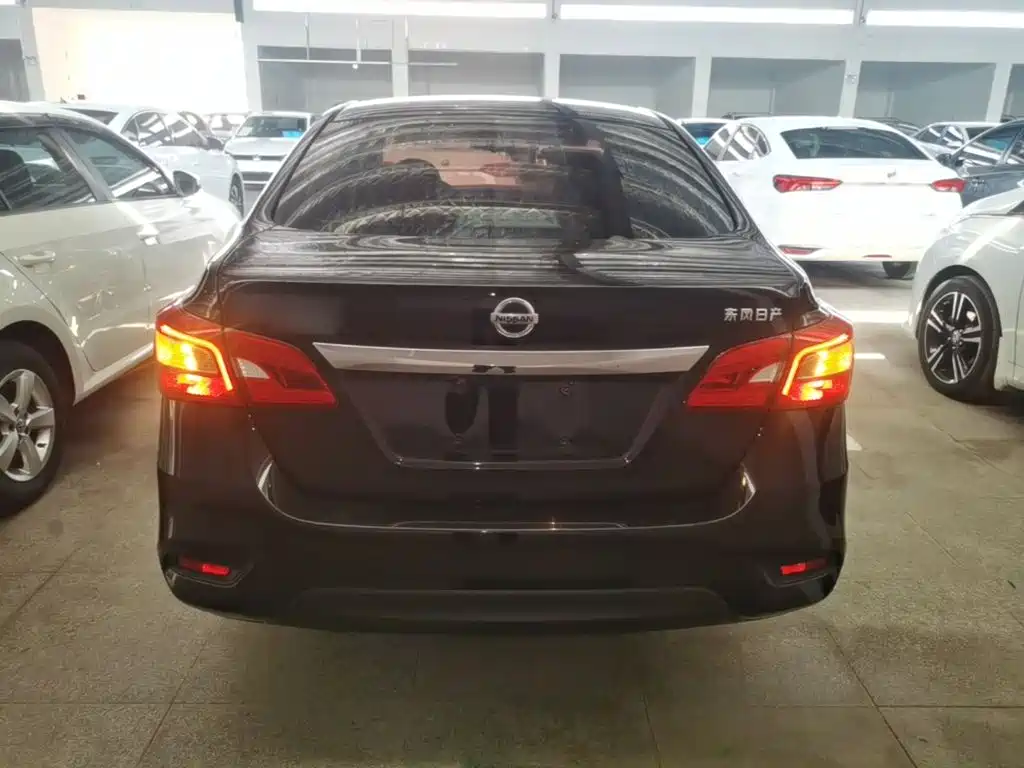 Sylphy Classic 1.6 XE CVT Comfort