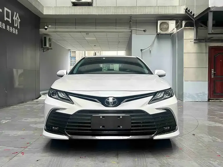 Toyota Camry 2.0 G Luxury