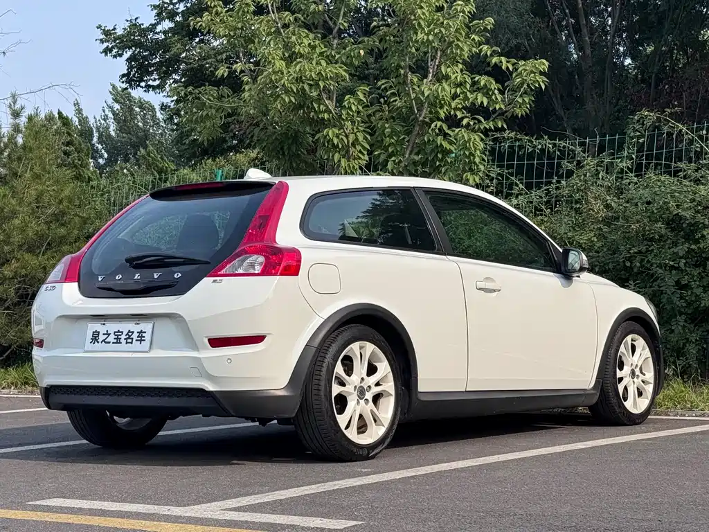Volvo C30 2.0 L Aktiv Dynamic Shine Package