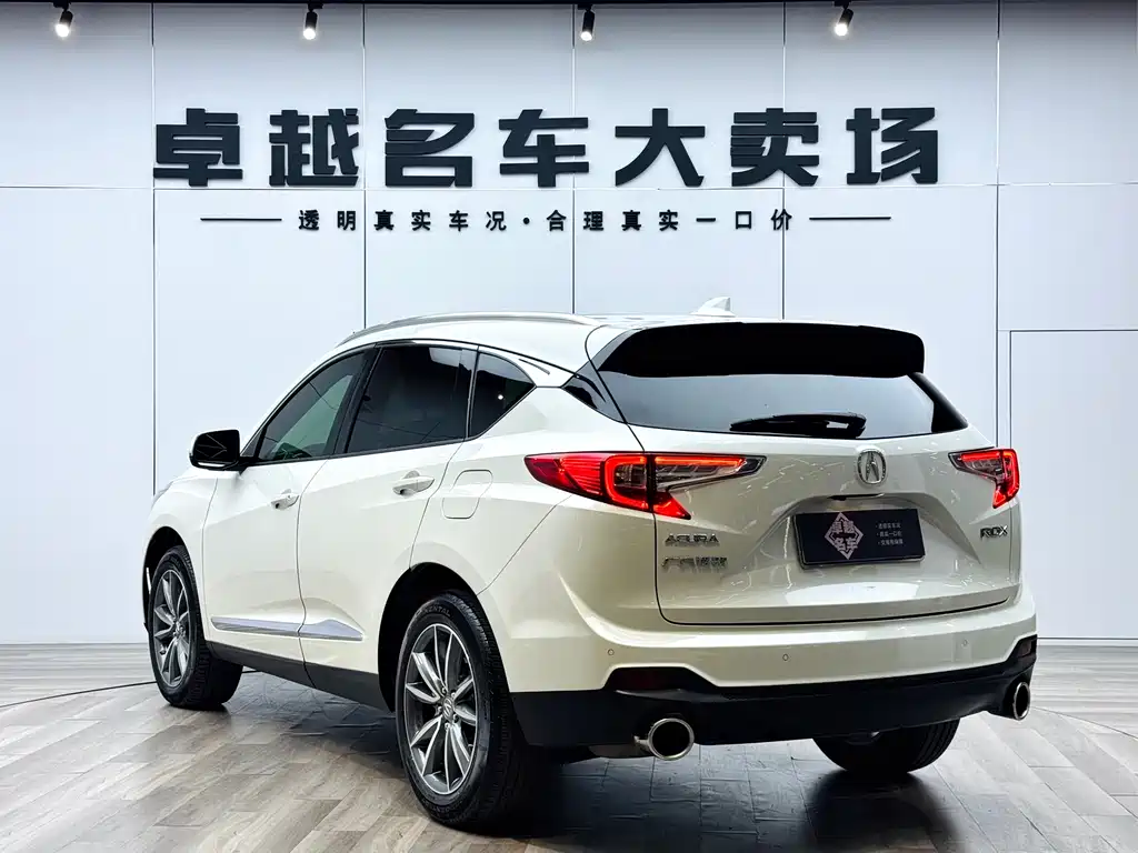 Acura RDX 2.0 T Premium CN-VI