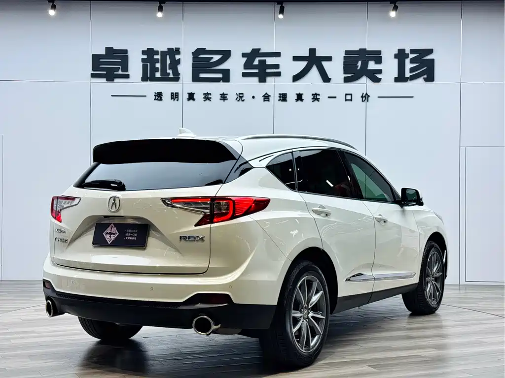 Acura RDX 2.0 T Premium CN-VI
