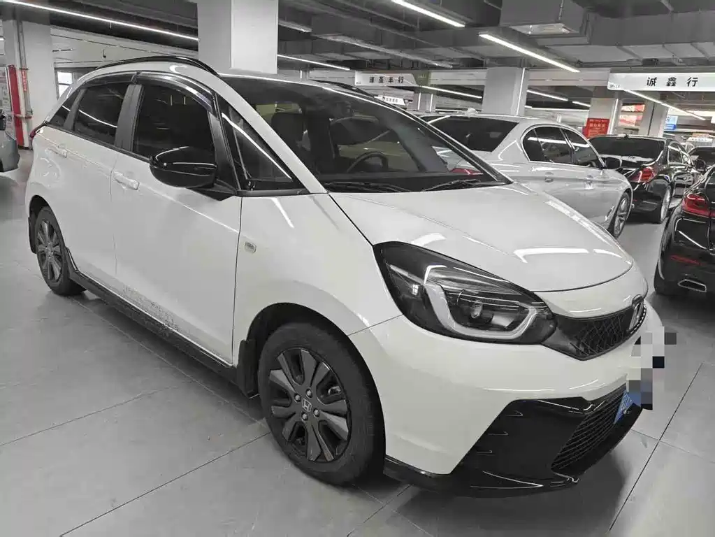 Fit 1.5 L CVT Trend Sport