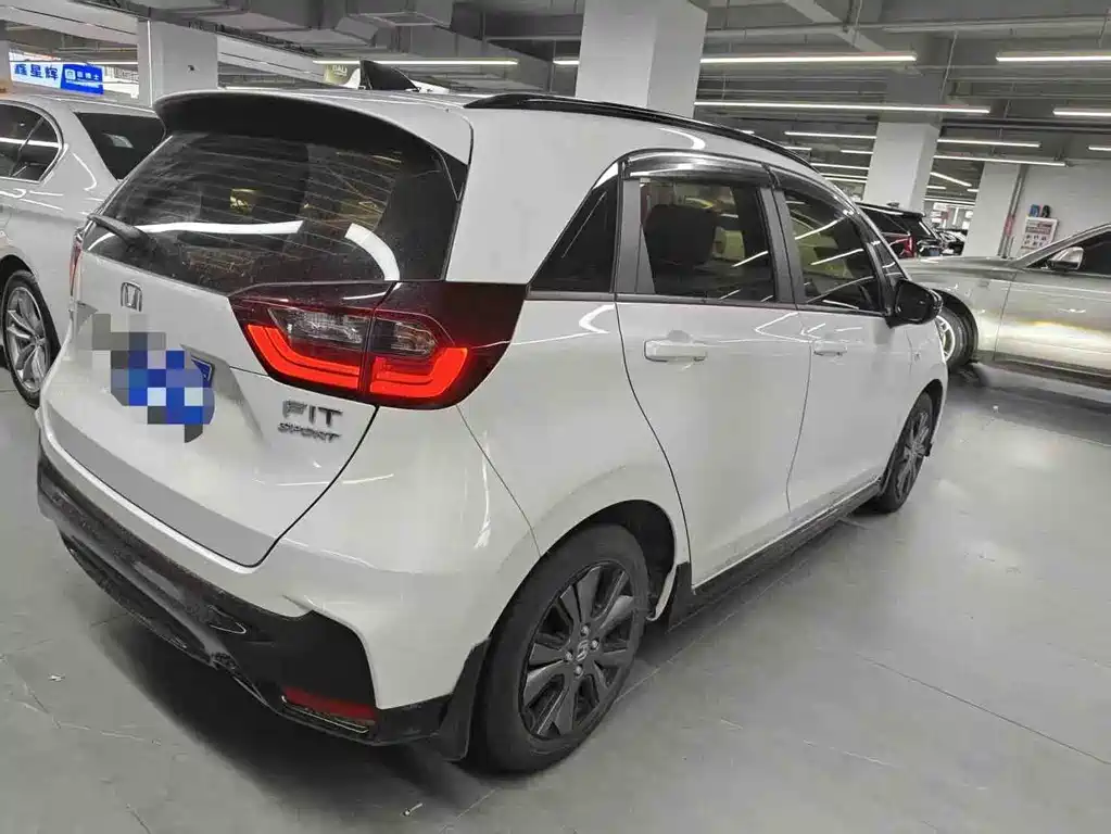 Fit 1.5 L CVT Trend Sport