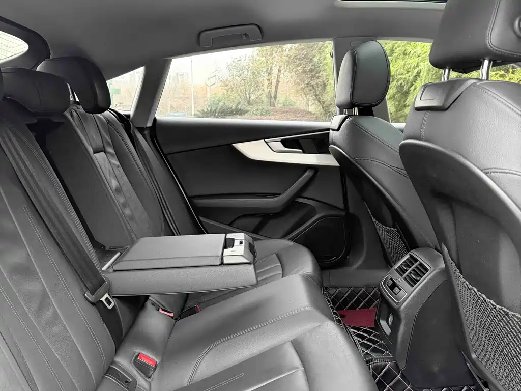 Audi A5 (Import) Sportback 40 TFSI Fashion