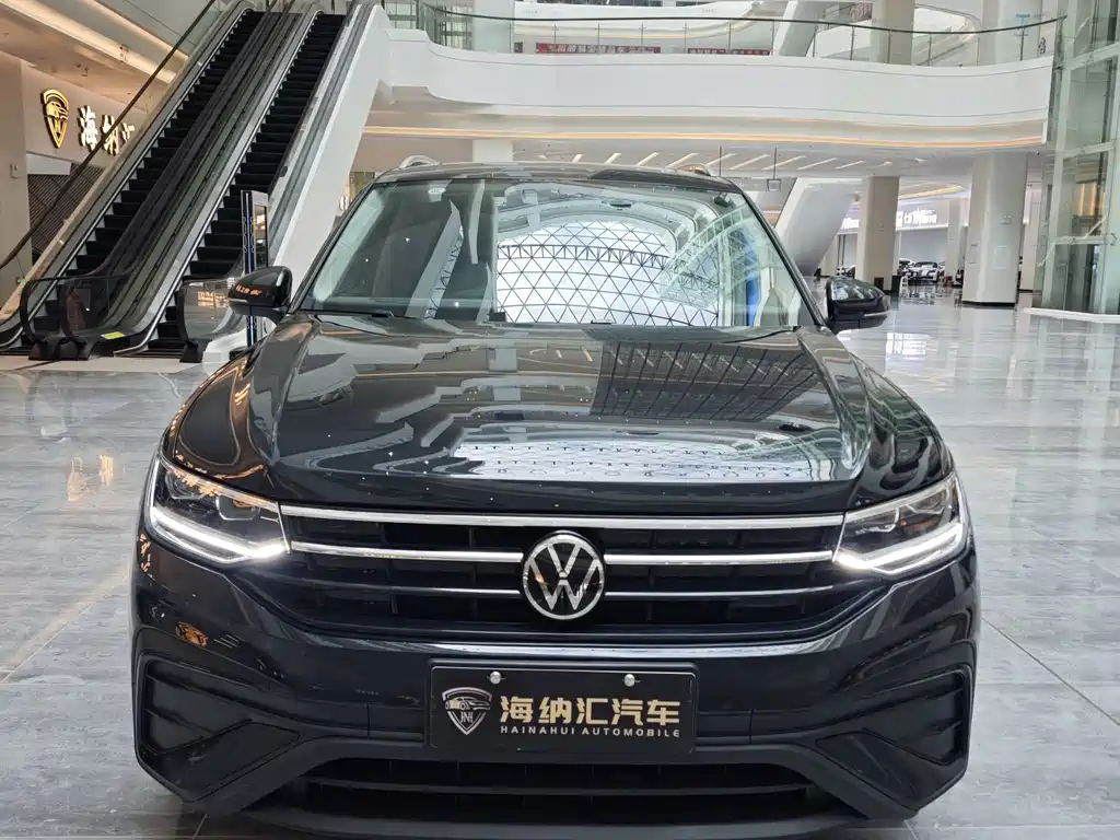 Tiguan L Outstanding 300 TSI Auto 2 WD Dragon