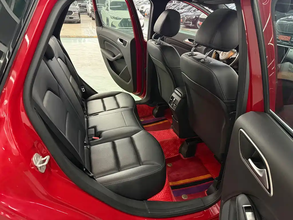 Mercedes-Benz B-Class B 200 Fashion