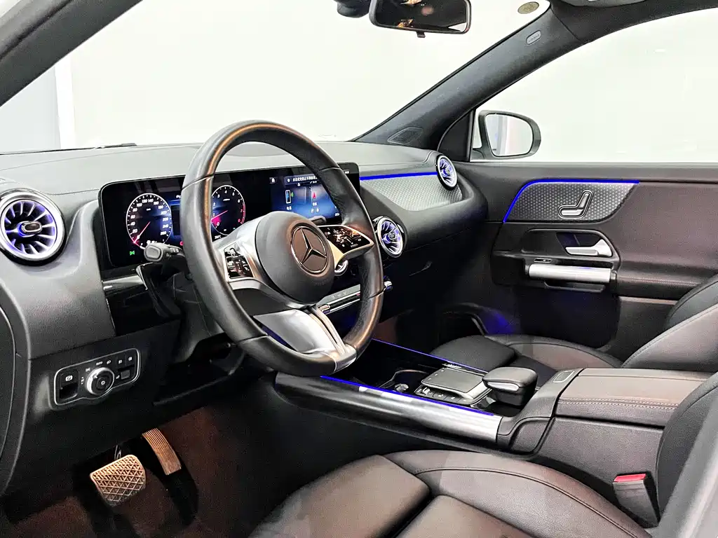 Mercedes-Benz GLA GLA 220