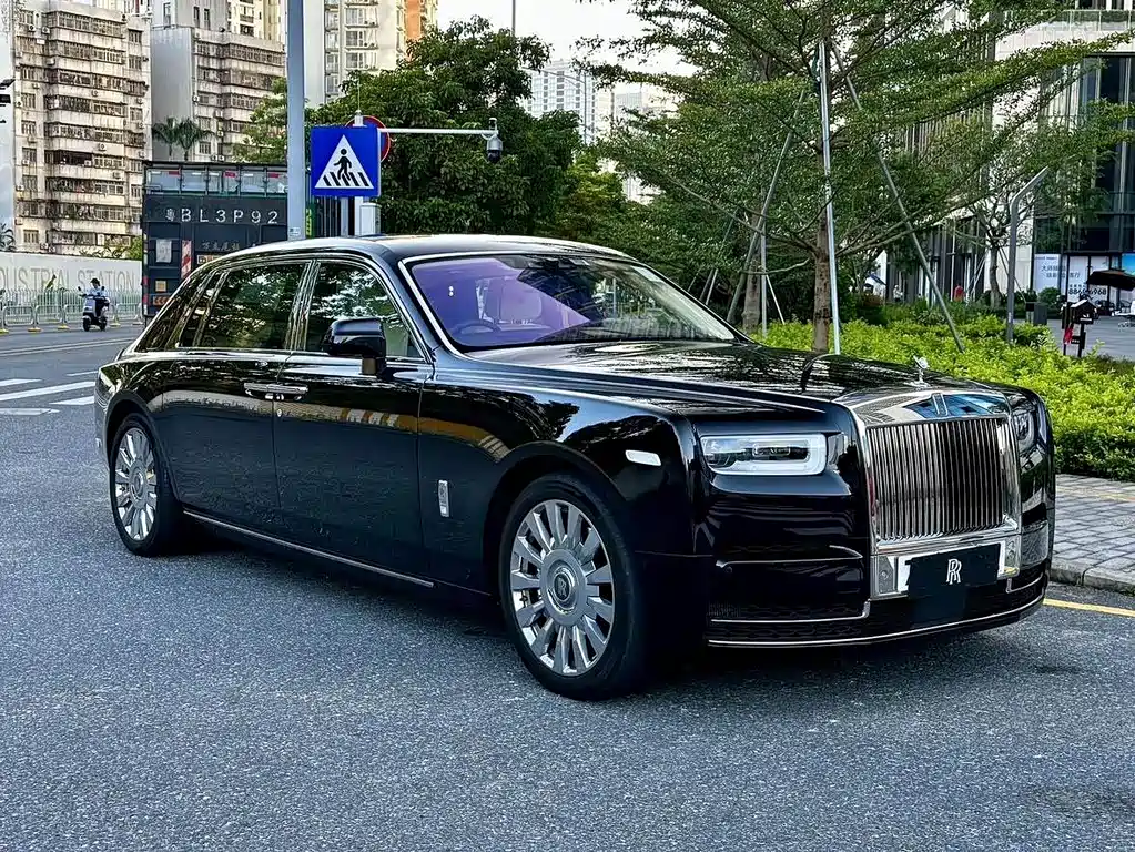 Phantom 6.7 T LWB Range