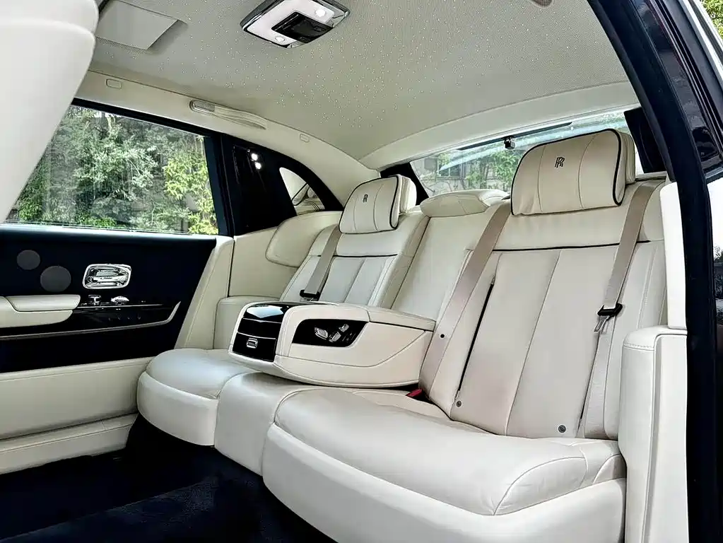 Phantom 6.7 T LWB Range