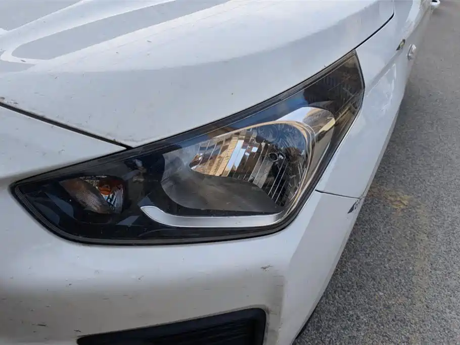 Accent 1.4 L Manual Refreshed CN-V
