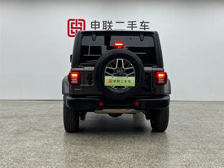 Jeep Wrangler NEV 4-door 2.0 T 4 xe Sahara