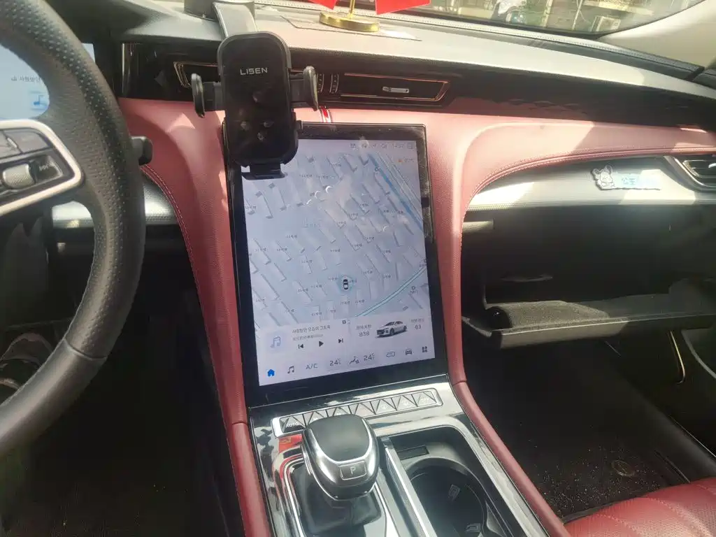 Hongqi H5 2.0 T Auto Connected Flagship