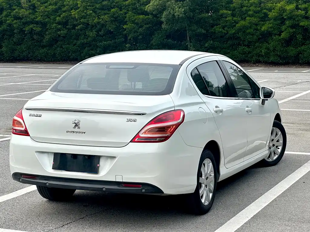Peugeot 308 Pleasure Classic 1.6 L Auto Superior Style