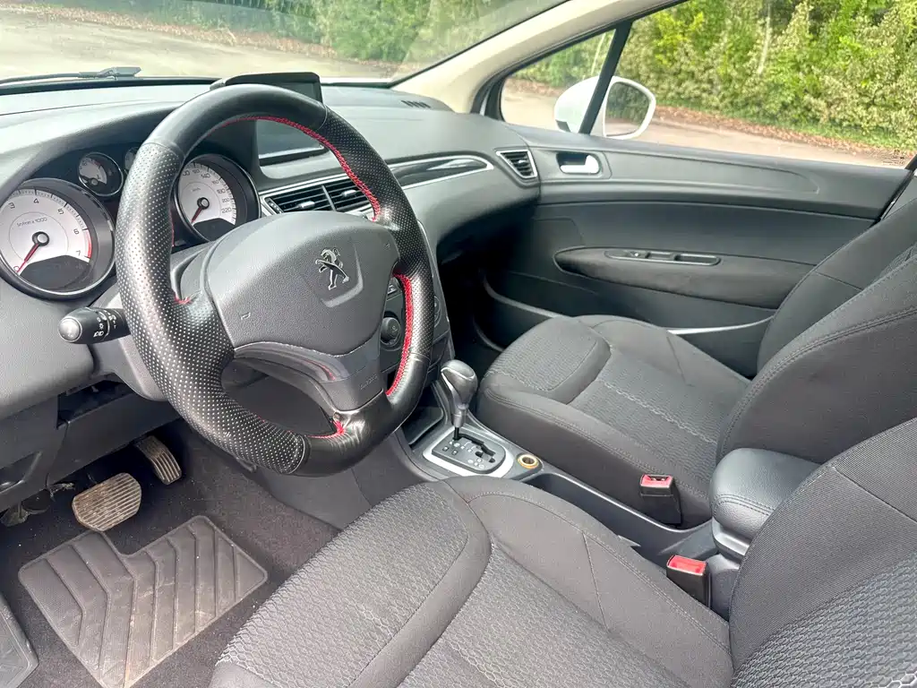 Peugeot 308 Pleasure Classic 1.6 L Auto Superior Style