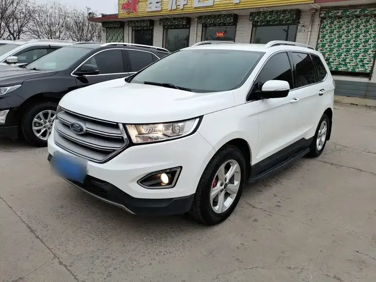 Ford Edge EcoBoost 245 2 WD Elite Sharp 5-seat