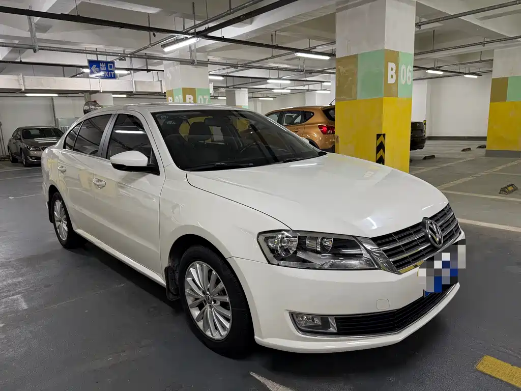 Lavida 1.6 L Auto Style