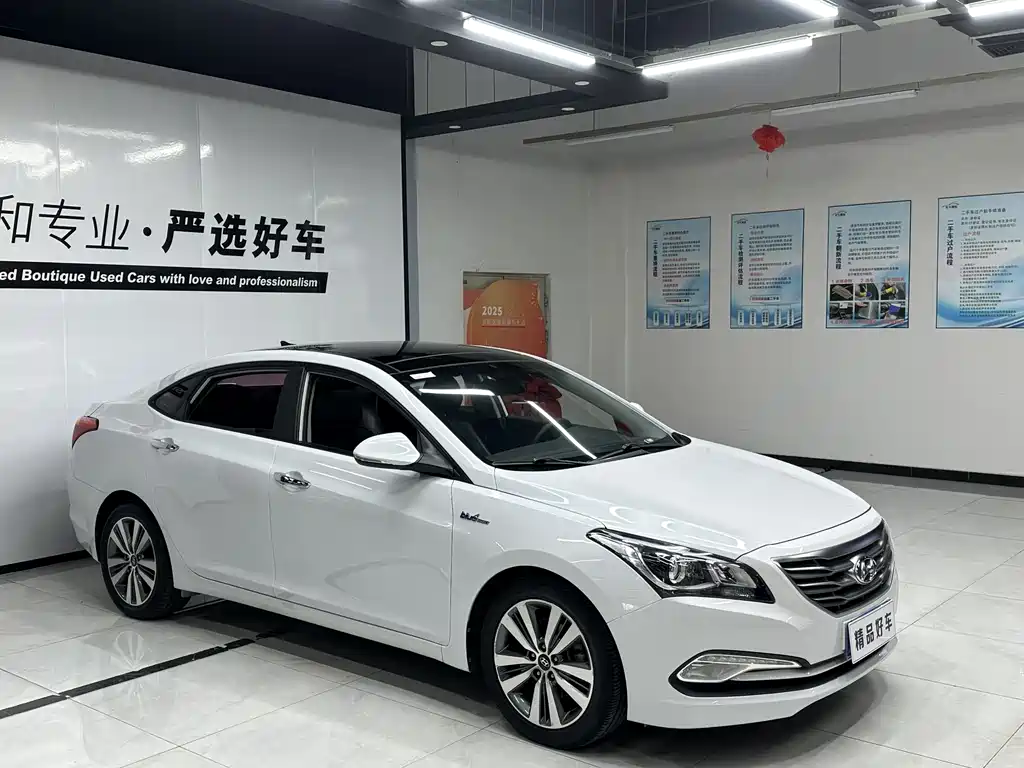 Mistra 1.6 T Auto Intelligent GLS