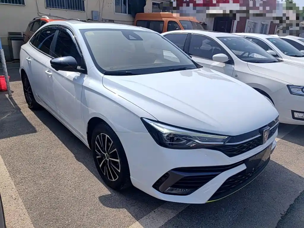 Roewe i5 1.5 L CVT Stellar