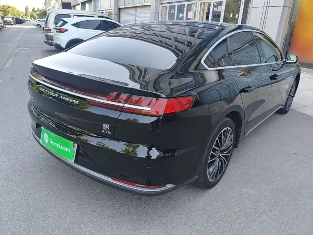 Han DM 4 WD Performance Luxury