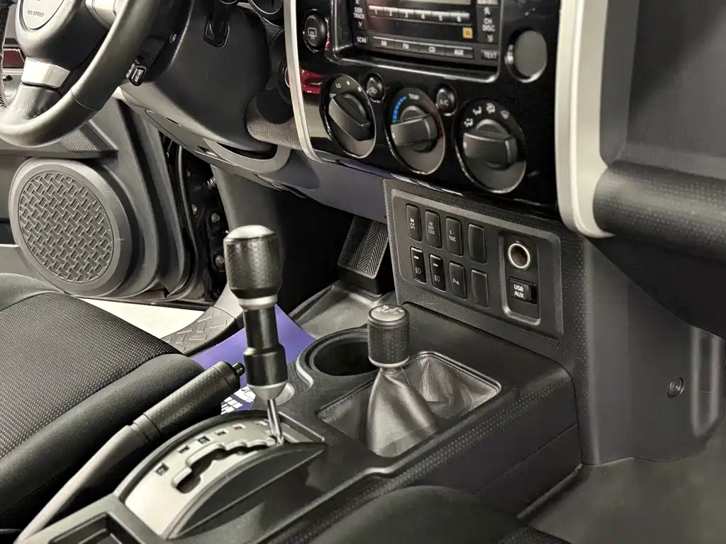 FJ Cruiser FJ 酷路泽 2011款 4.0 L