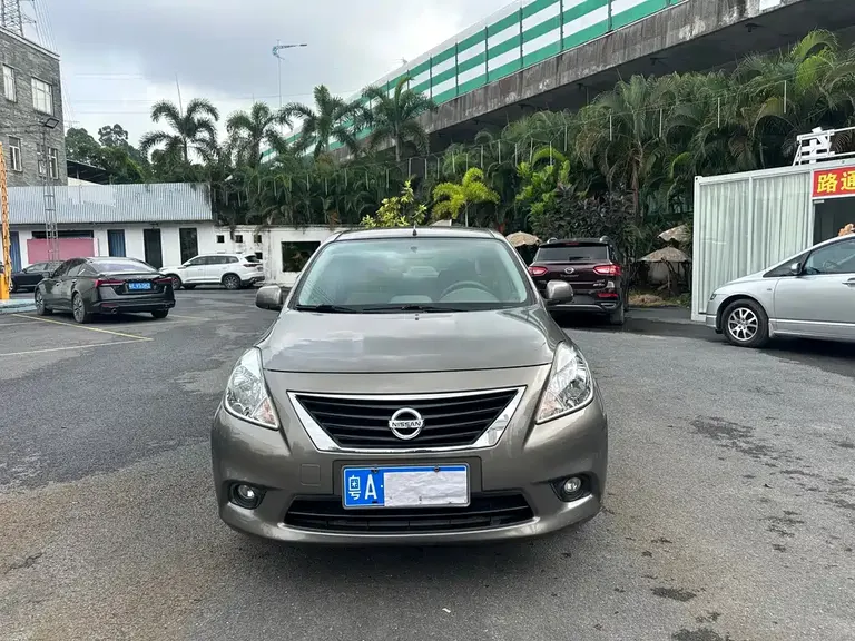 Nissan Sunny 1.5 XE CVT Comfort