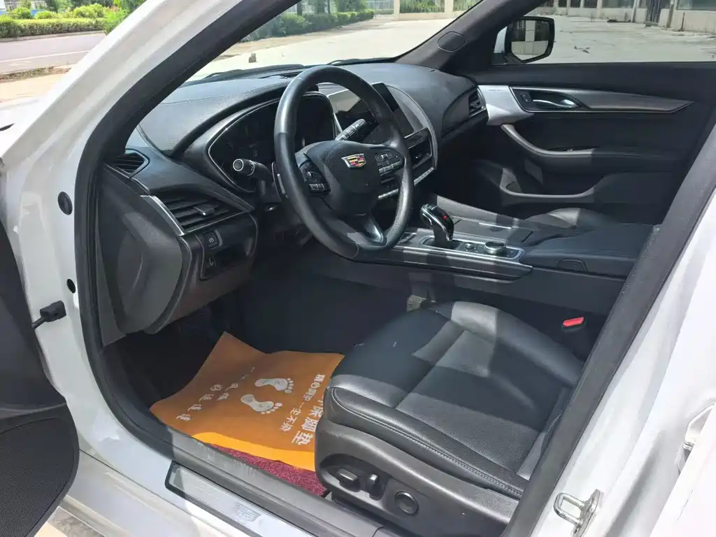 Cadillac CT5 28 T Luxury