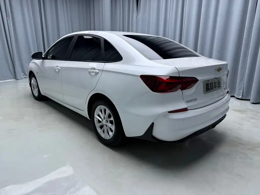 Monza 1.5 L DCT Joy