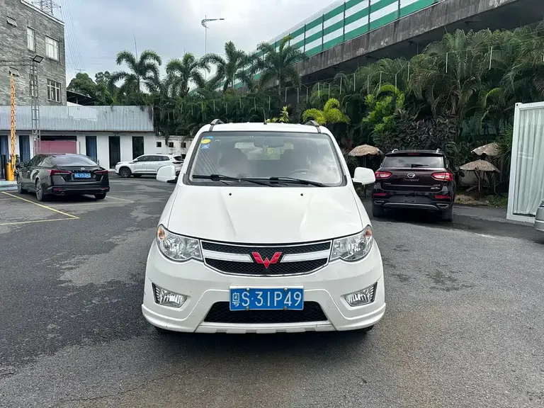 Wuling Hongguang 1.5 L S Basic CN-V