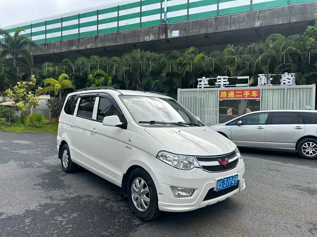 Wuling Hongguang 1.5 L S Basic CN-V